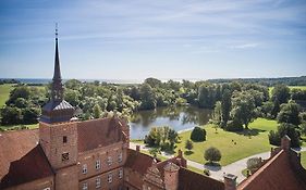 Holckenhavn Slot